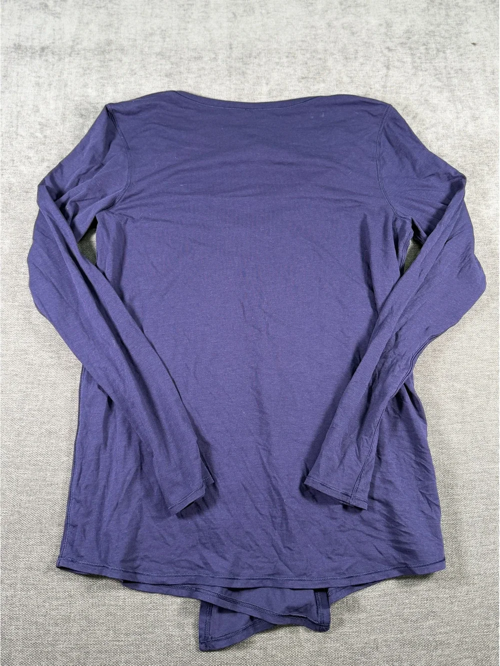 Lululemon Women's Long Sleeve V-Neck Shirt Size 10 Purple Cotton Lycra
